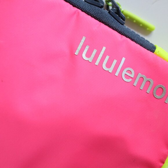 LULULEMON neon crossbody bag - Picture 4 of 9